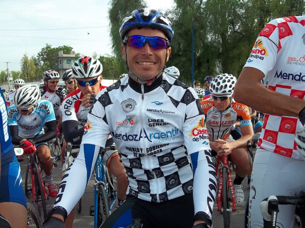 Juan Gáspari, siempre uno de los mejores representantes del ciclismo de la ciudad. (Foto: Archivo)