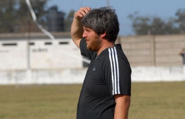 Martín Quintas no seguirá como entrenador de Círculo Deportivo. 