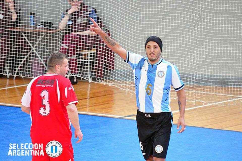 Fabián Banegas, quien supiera ser sub-campeón del mundo en Mendoza, con la casaca nacional. (Foto: Facebook Selección Argentina)
