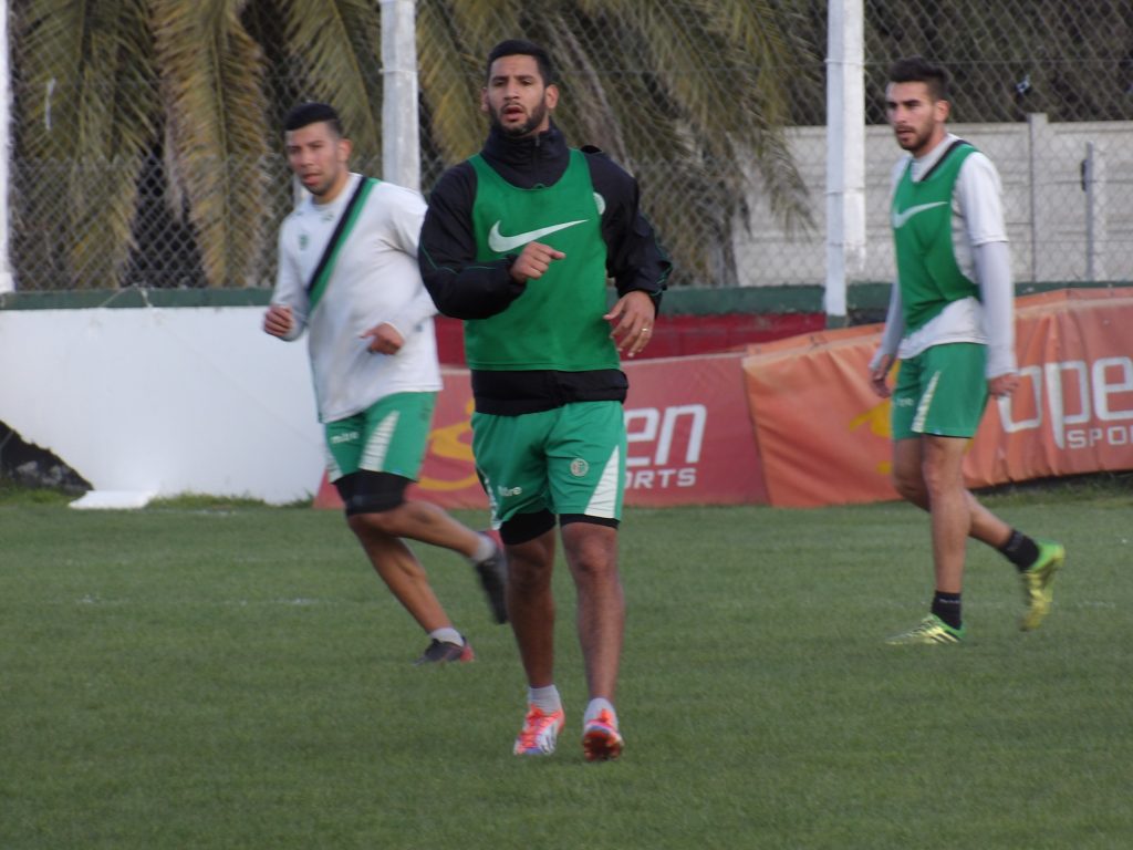 Damián De Hoyos volvió a entrenarse con sus compañeros. 