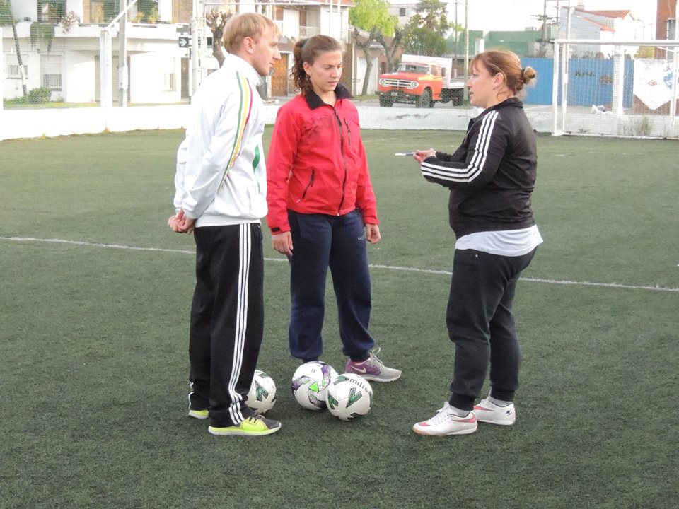 El fútbol femenino es otra de las actividades de Alvarado.