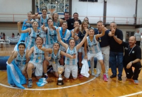 El equipo argentino Sub-14 celebrando el título obtenido. (Foto: Prensa CABB)