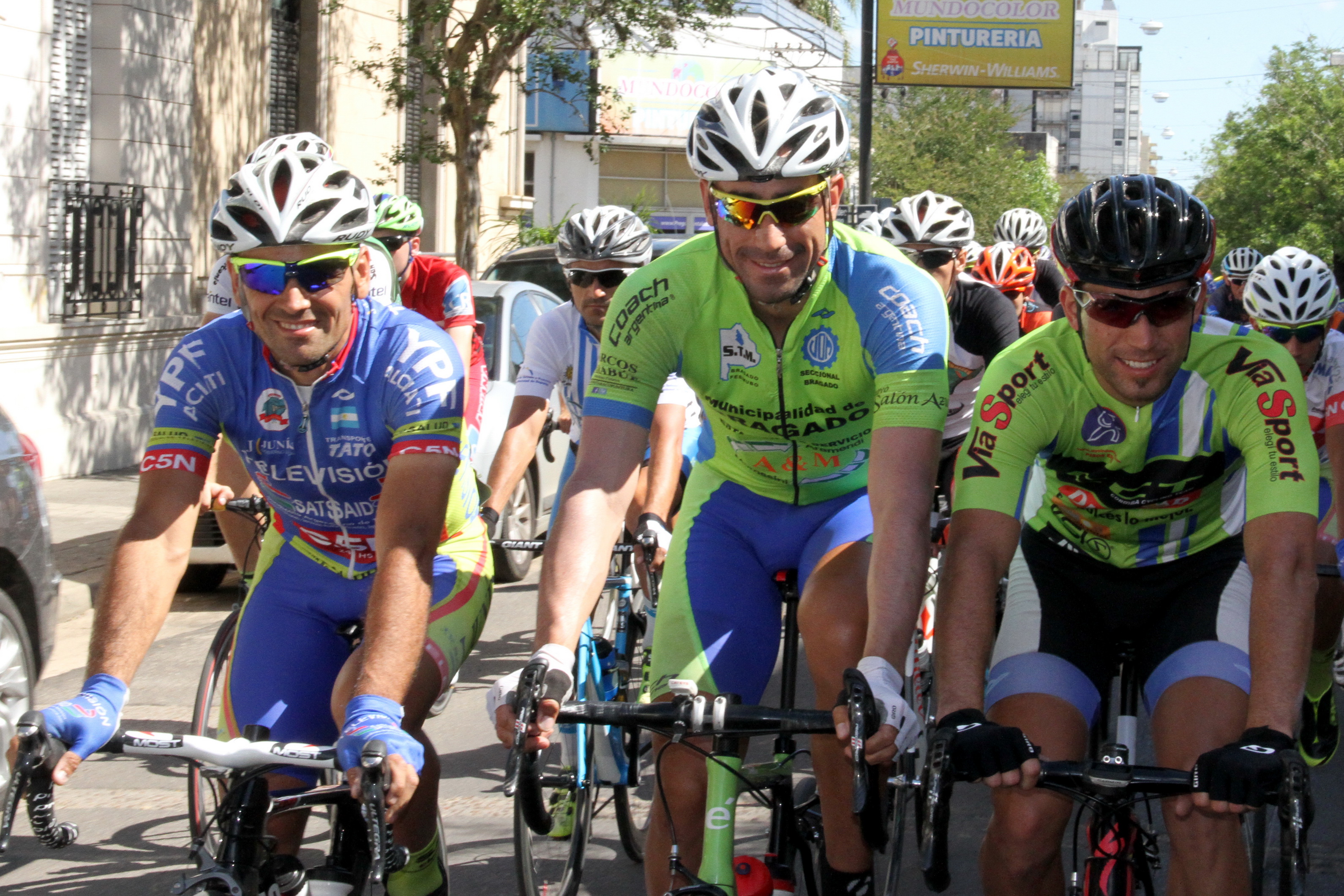 Los marplatenses presentes en el Giro por la Hermandad. 