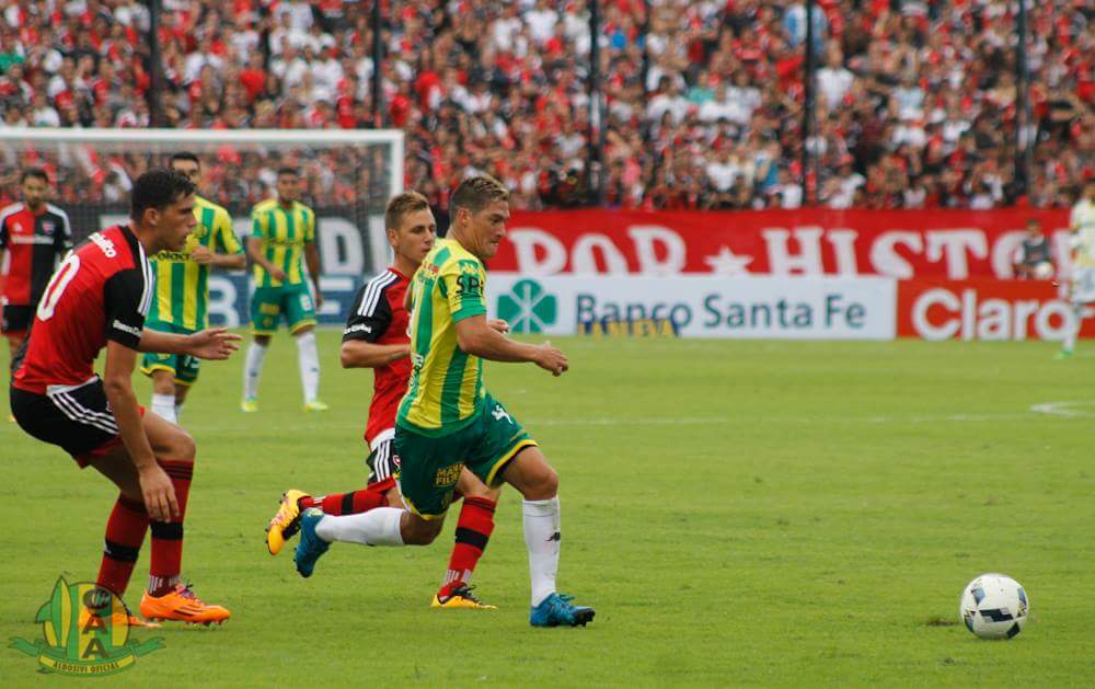 Ismael Quilez gana terreno para ser titular en el mediocampo. (Foto: Sergio Biale)