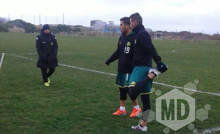 Nahuel Yeri junto con Nicolás Miracco en la práctica de esta mañana. (Foto: Alexis Damboriana - Marcadeportiva.com)