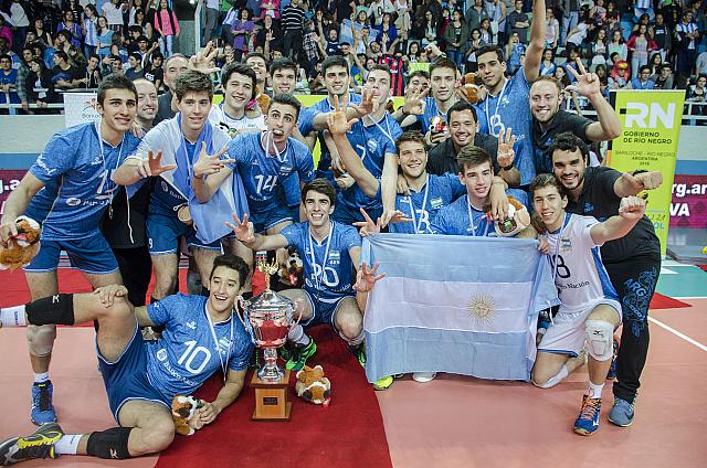 La Selecciòn Argentina logró el título sudamericano en Bariloche. 