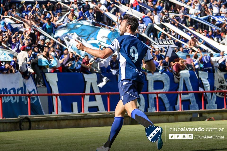 Joaquín Susvielles sigue anotando goles en Alvarado. (Foto: Florencia Arroyos - Club Alvarado)